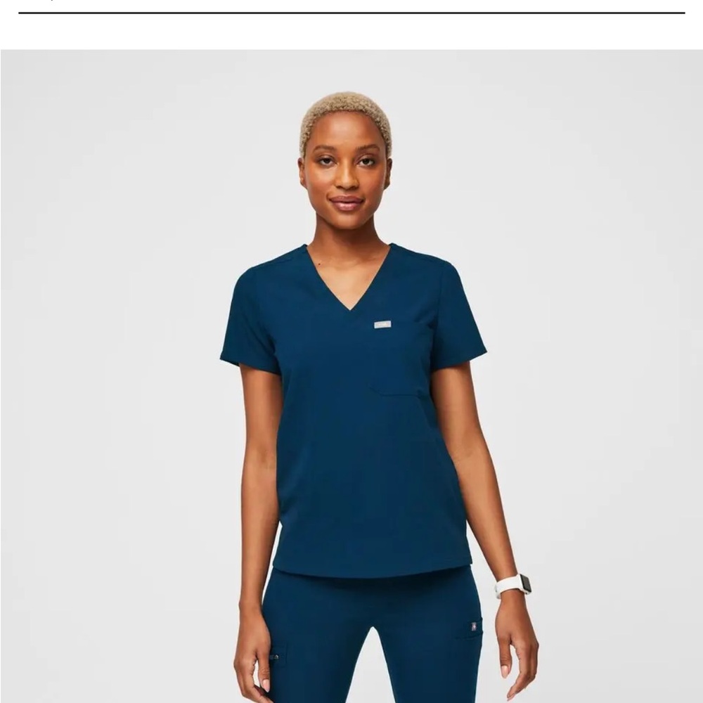 Figs Deep Reef Xs Petite Scrub Set